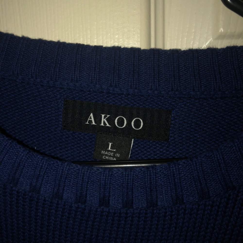 Akoo sweater - Picture 7 of 8